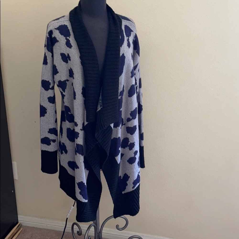 Romeo & Juliet Couture Swing Cardigan